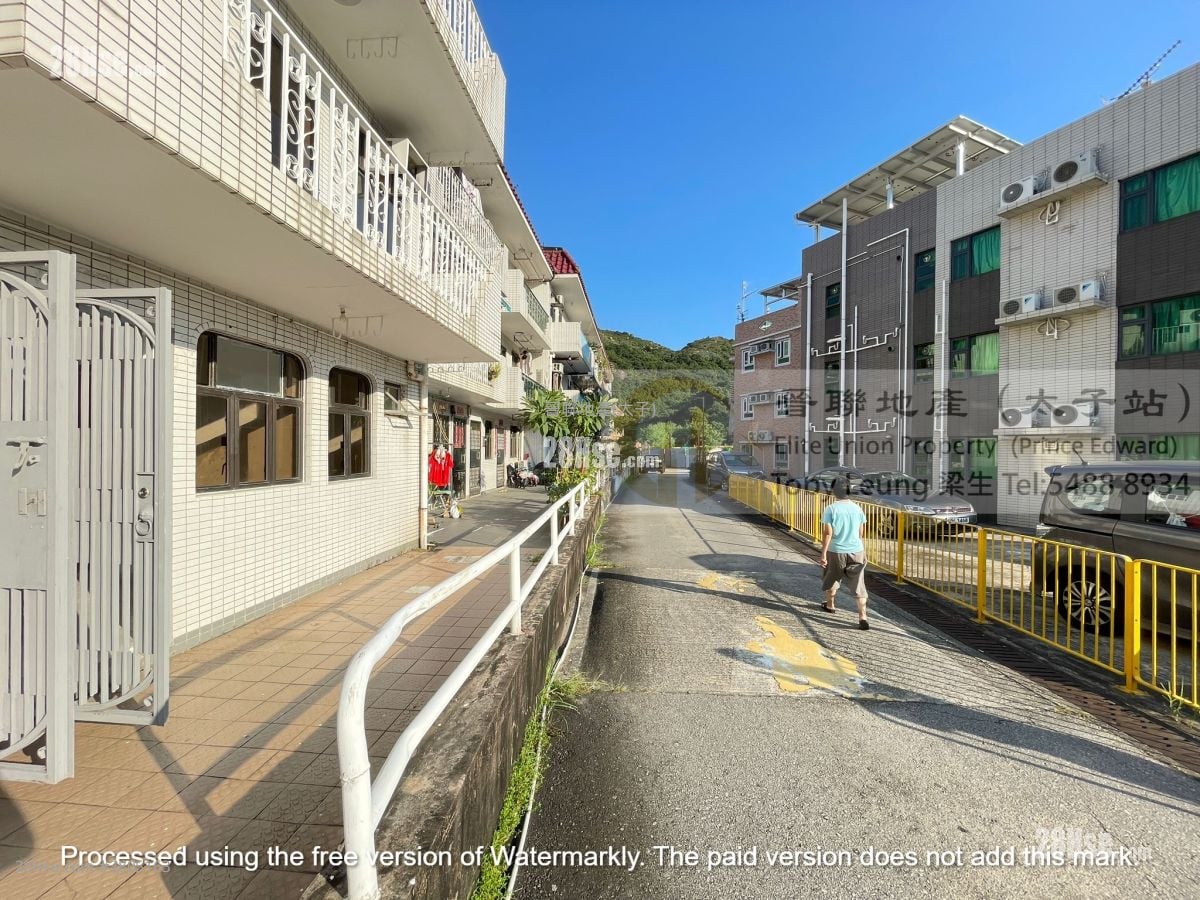 村屋 售盘 5+ 房 , 3 浴室 2,100 平方尺