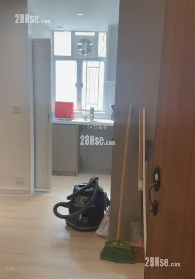 Winner Building Sell 2 Bedrooms , 1 Bathroom 334 ft²