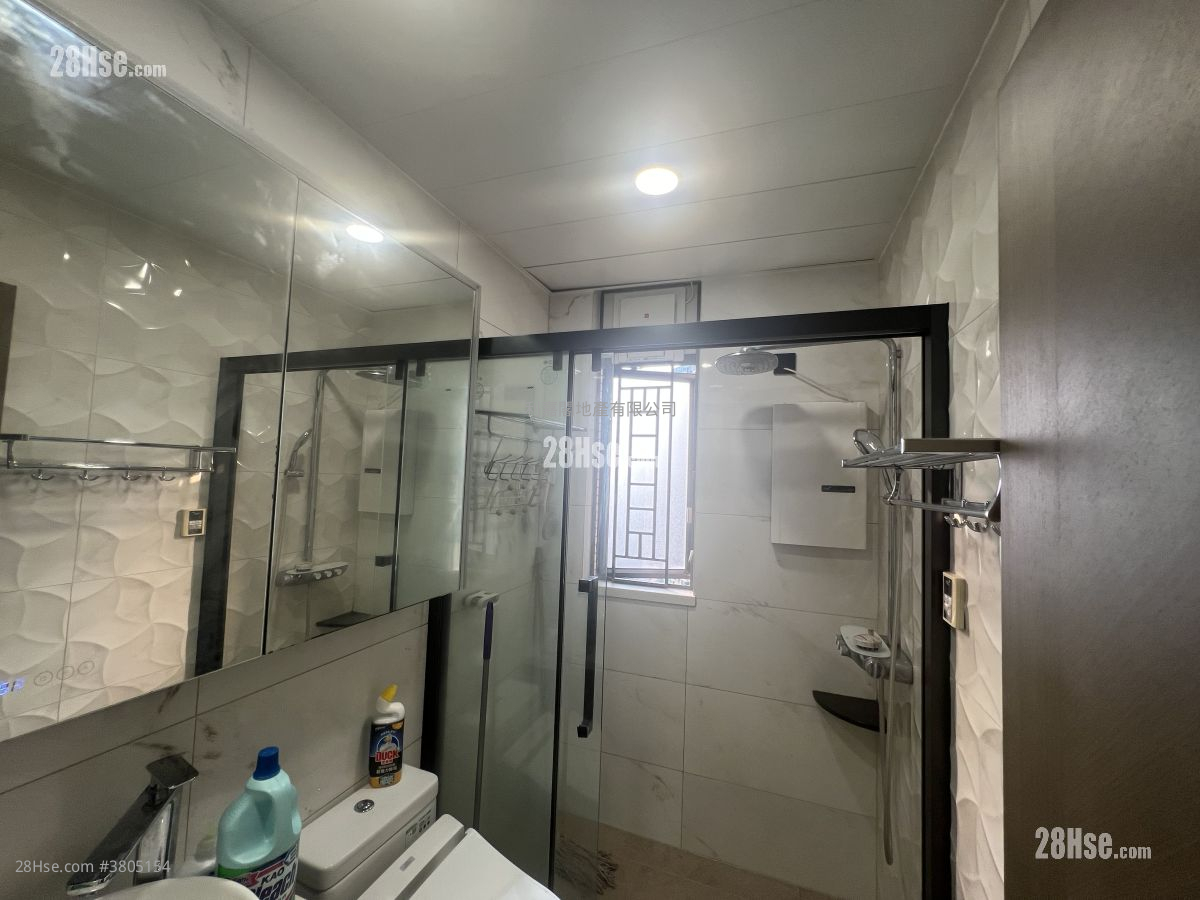 Yoho Midtown Rental 4 Bedrooms , 2 Bathrooms 948 ft²