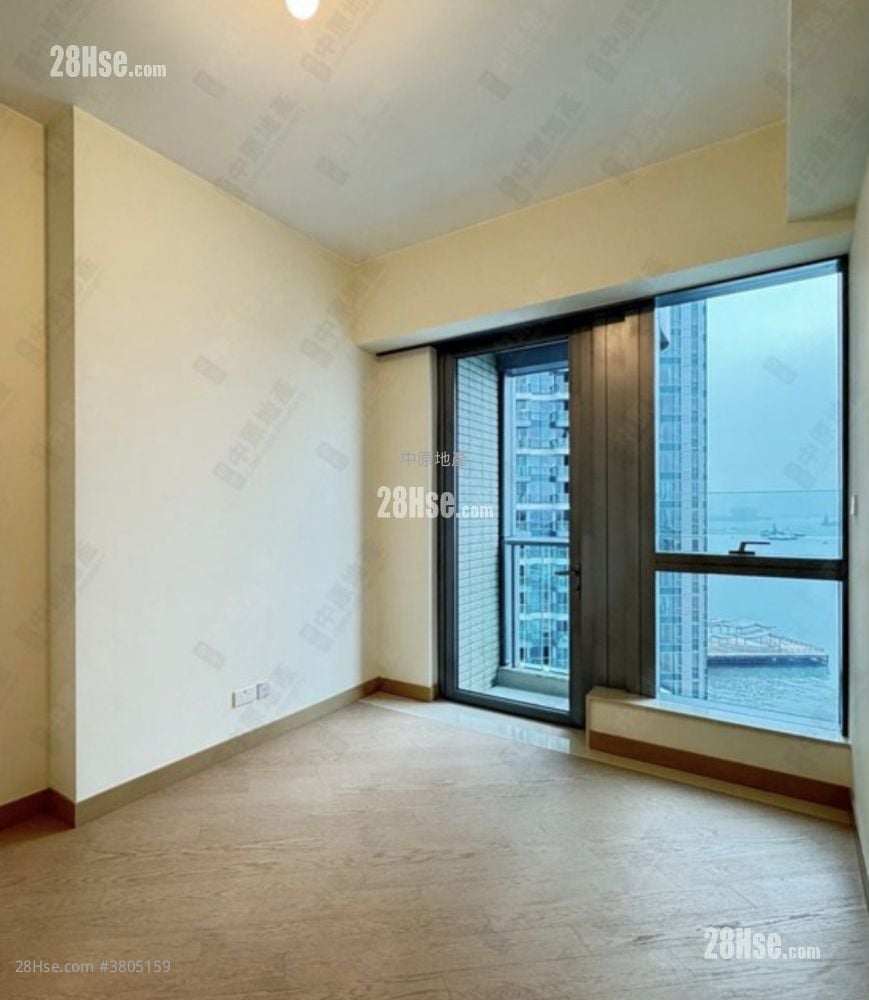 维港滙 售盘 3 房 790 平方尺
