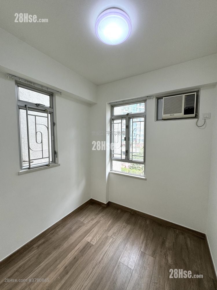 Beautiful Garden Sell 2 Bedrooms , 1 Bathroom 293 ft²