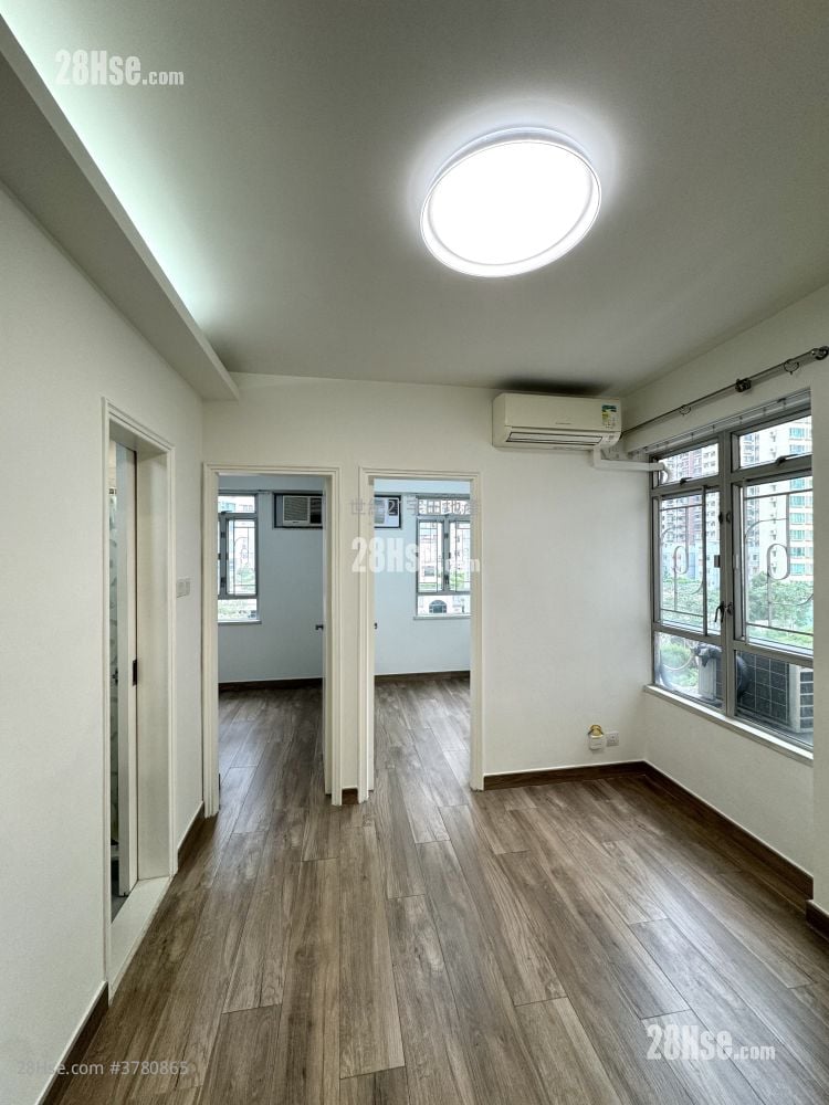 Beautiful Garden Sell 2 Bedrooms , 1 Bathroom 293 ft²