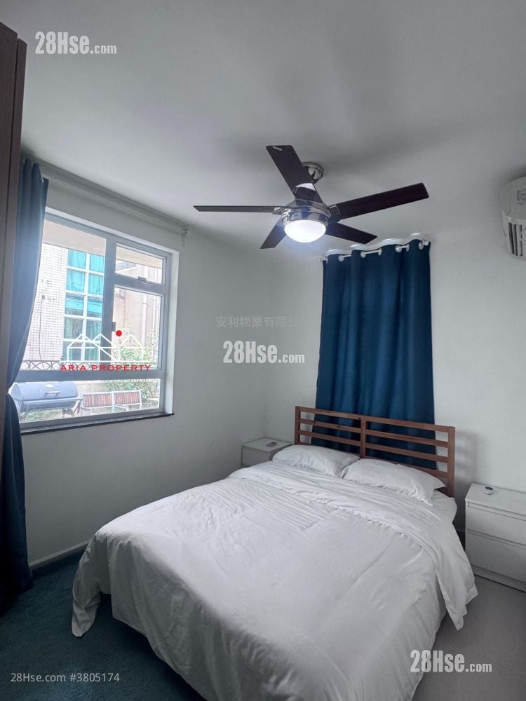 村屋 售盘 5+ 房 , 4 浴室 2,100 平方尺