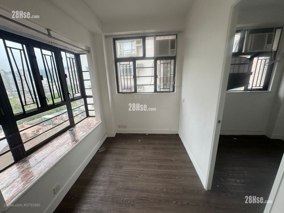 Full Scene Garden Rental 2 Bedrooms , 1 Bathroom 365 ft²