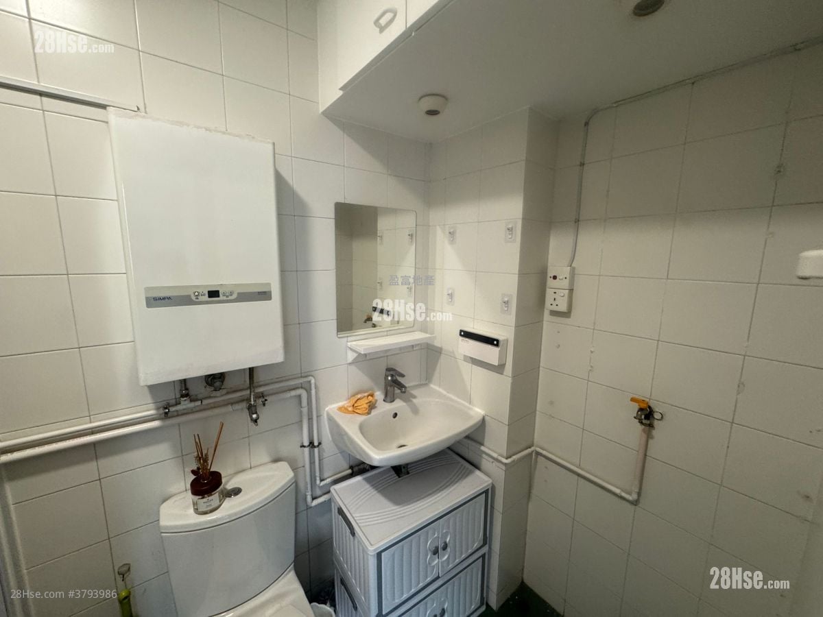 Full Scene Garden Rental 2 Bedrooms , 1 Bathroom 365 ft²