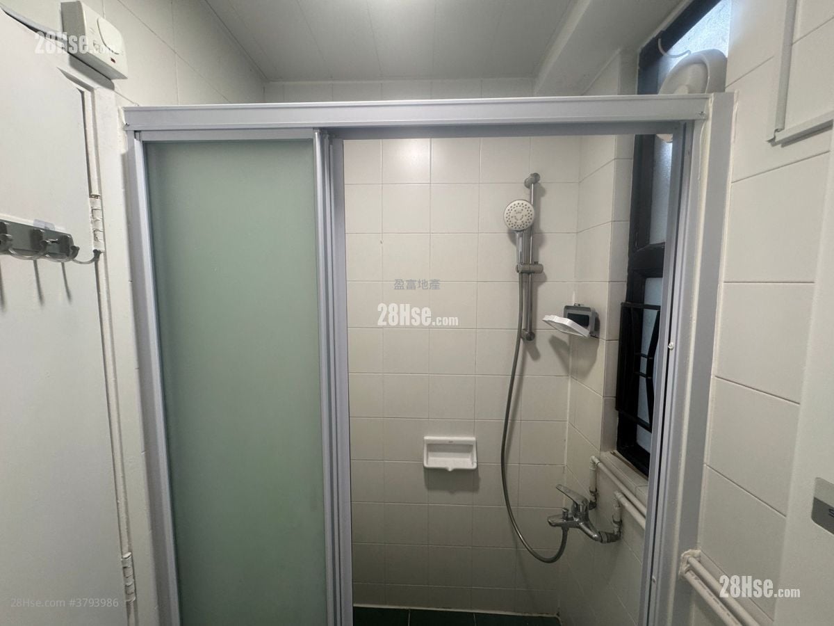 Full Scene Garden Rental 2 Bedrooms , 1 Bathroom 365 ft²