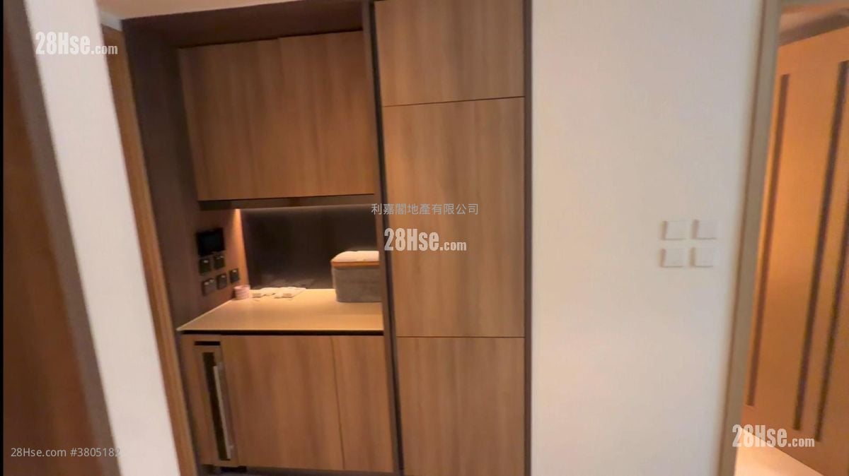 LP10 租盘 2 房 , 2 浴室 554 平方尺