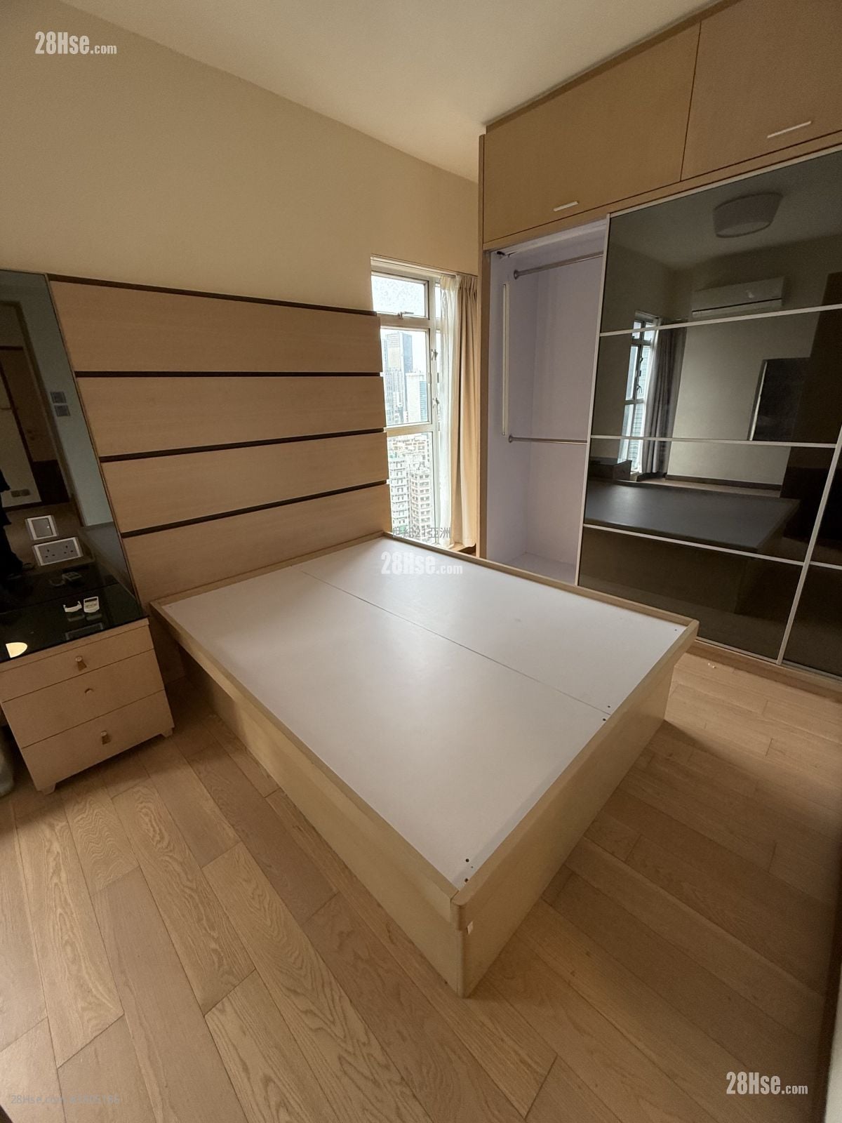 Manrich Court Sell 1 Bedroom , 1 Bathroom 397 ft²