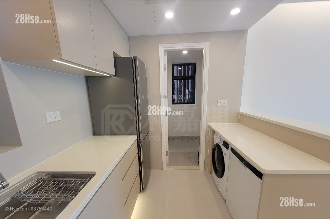 凯旋门 售盘 3 房 , 3 浴室 846 平方尺