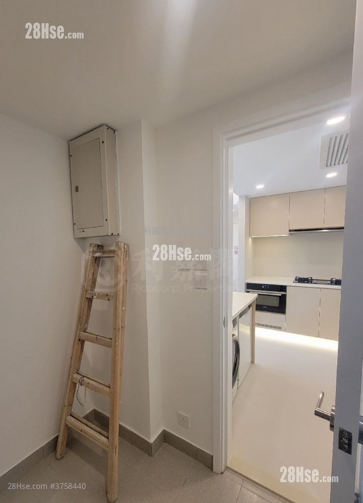 凯旋门 售盘 3 房 , 3 浴室 846 平方尺