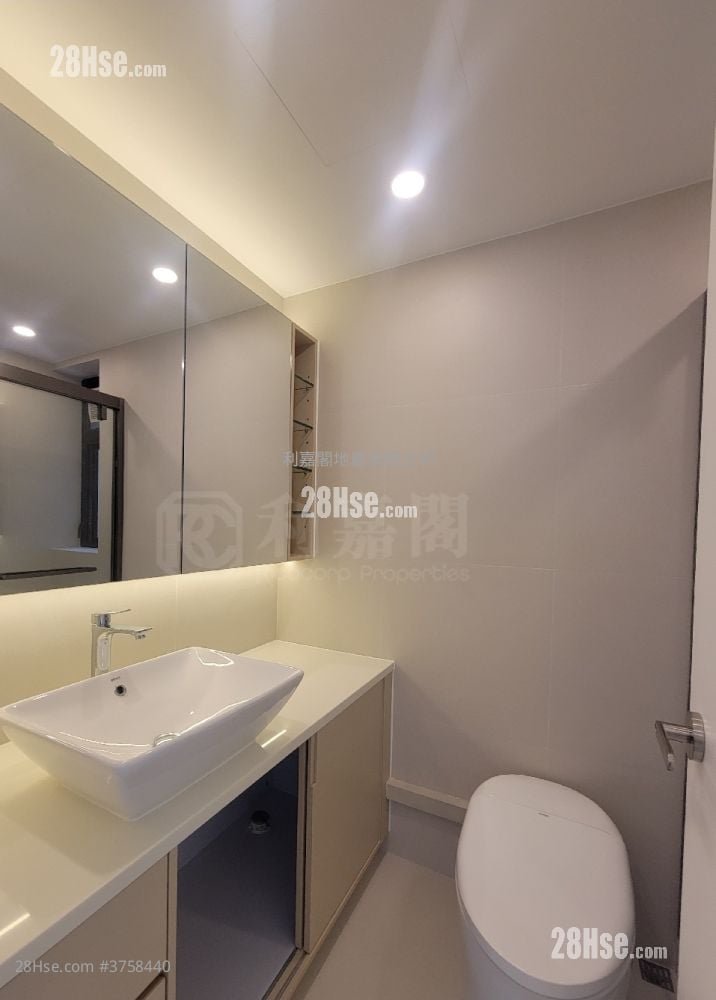 凯旋门 售盘 3 房 , 3 浴室 846 平方尺