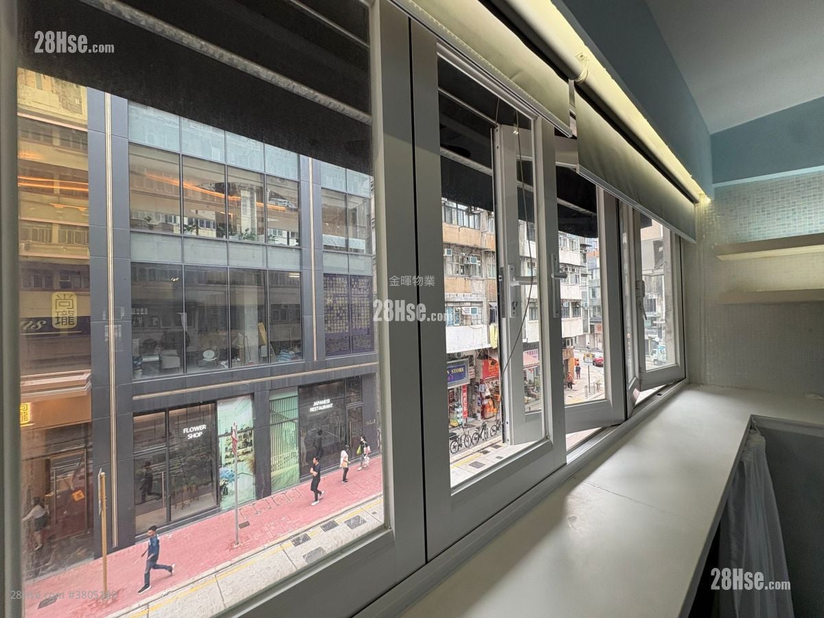 Queens Road West 售盘 开放式间隔 , 1 浴室 460 平方尺