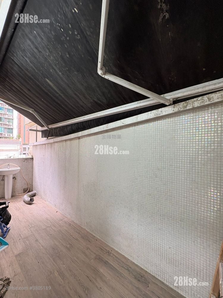 Queens Road West 售盘 开放式间隔 , 1 浴室 460 平方尺