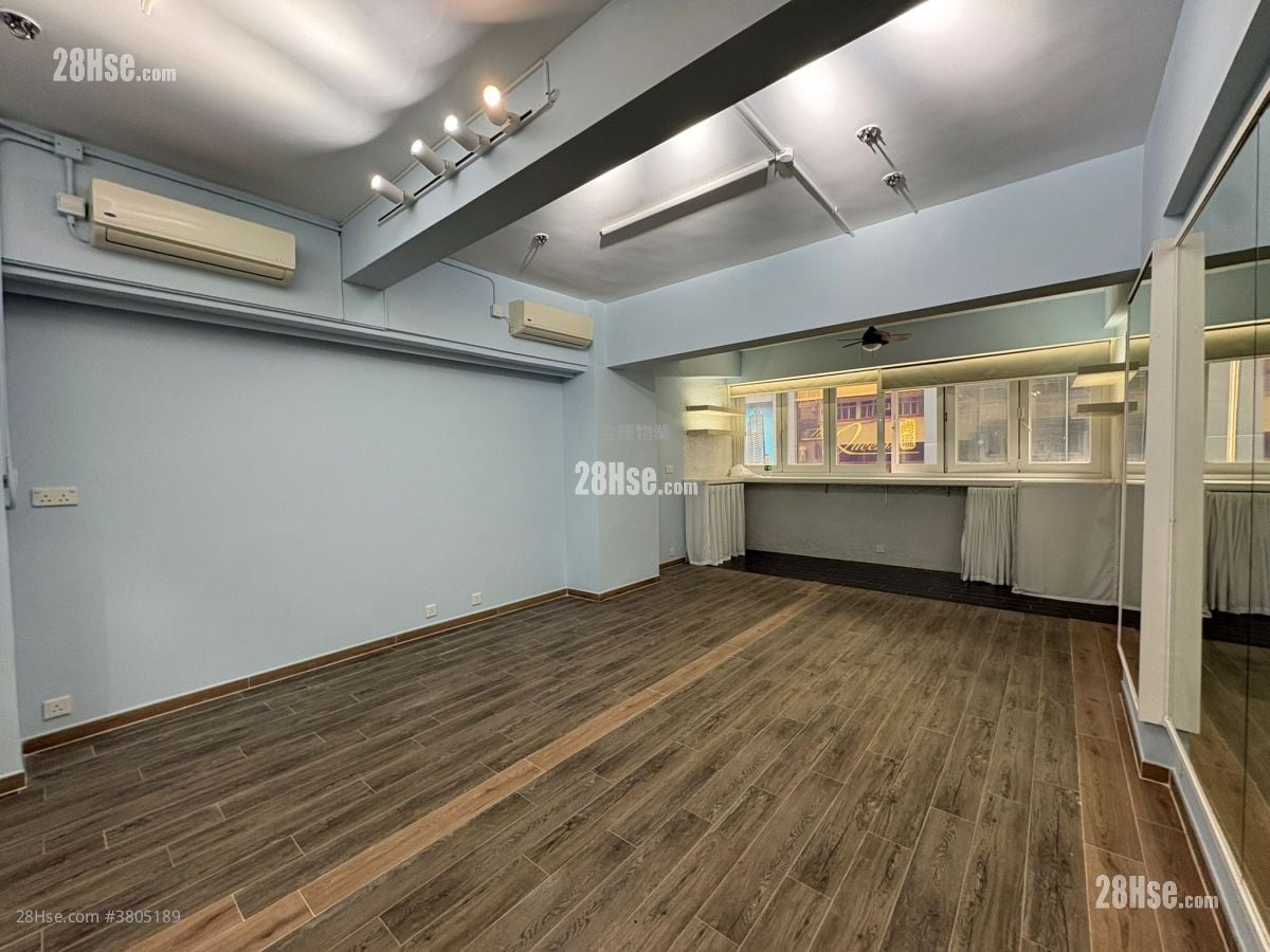 Queens Road West 售盘 开放式间隔 , 1 浴室 460 平方尺