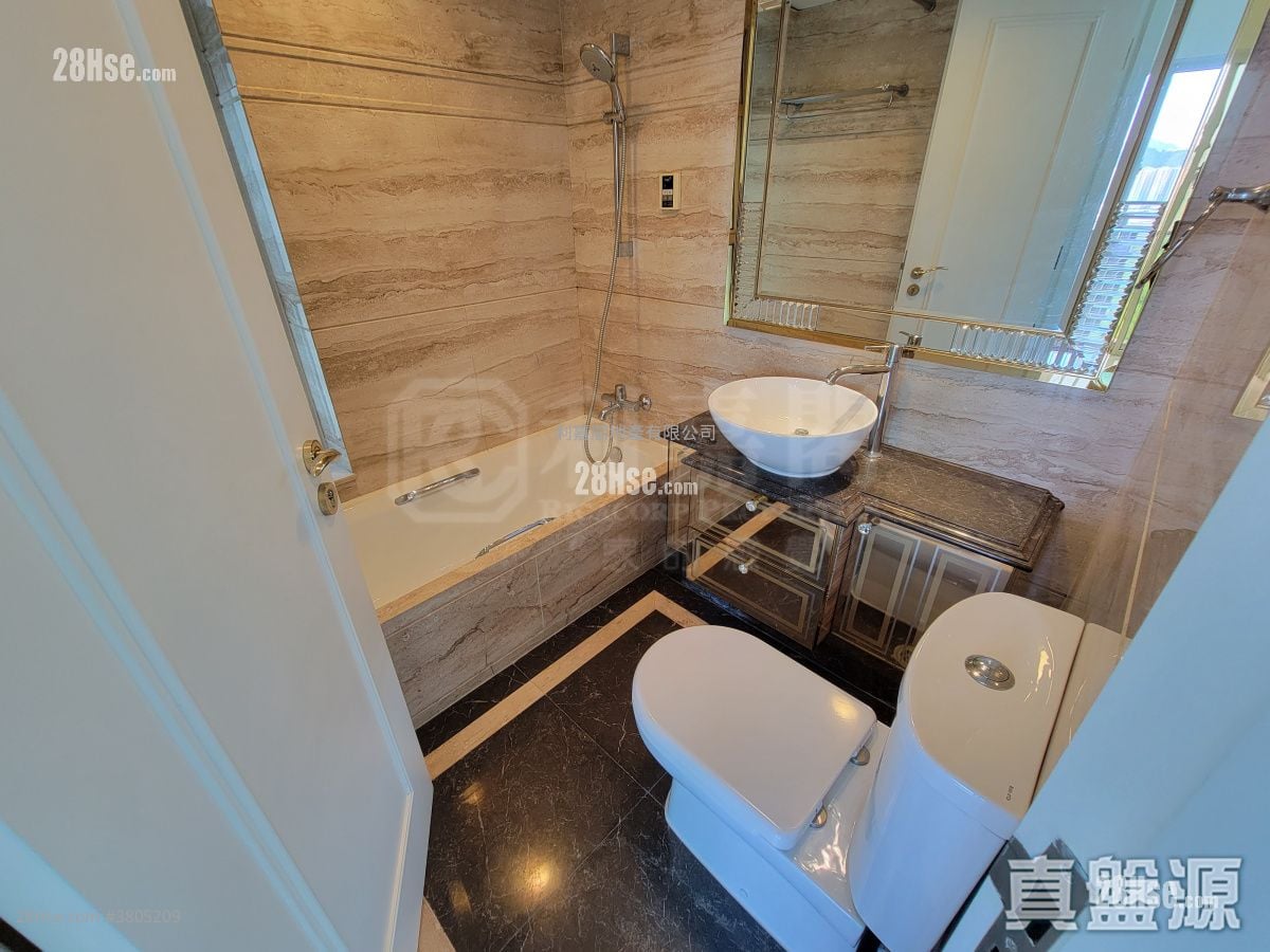 致蓝天 租盘 943 平方尺