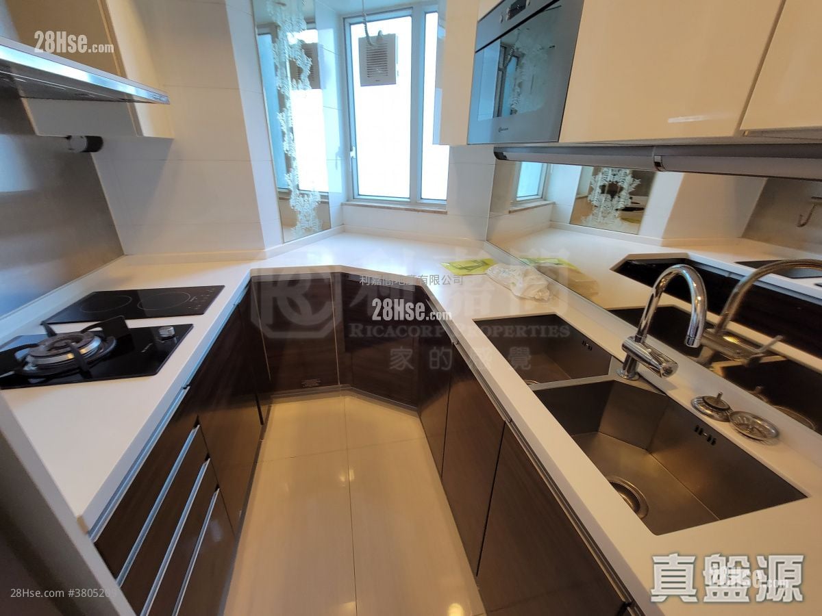 致蓝天 租盘 943 平方尺