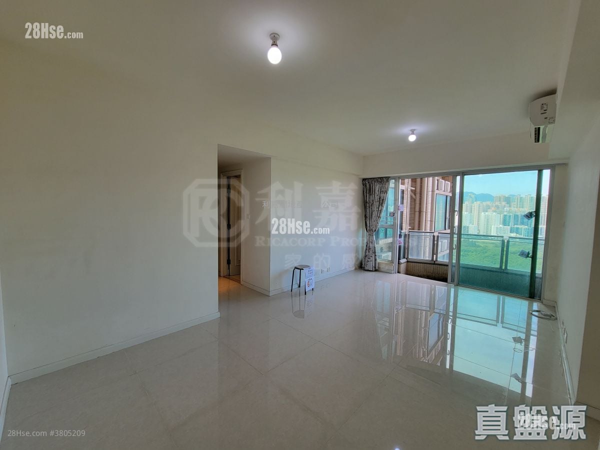 致蓝天 租盘 943 平方尺