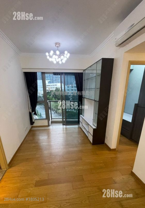 living room: The Papillons Rental 3 Bedrooms , 1 Bathroom 639 ft²