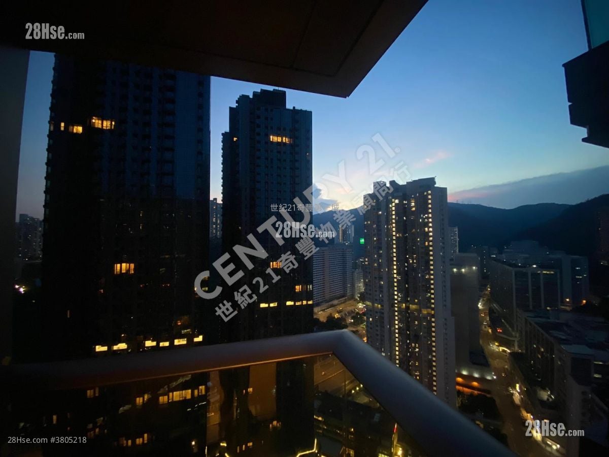 The Arles Sell 228 ft²