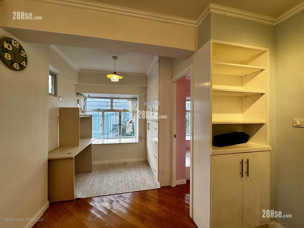 Springfield Garden Sell 2 Bedrooms , 1 Bathroom 316 ft²