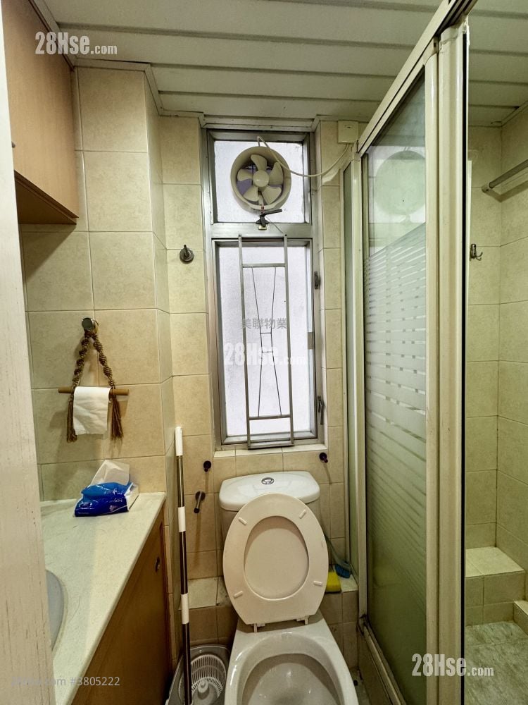 Springfield Garden Sell 2 Bedrooms , 1 Bathroom 316 ft²