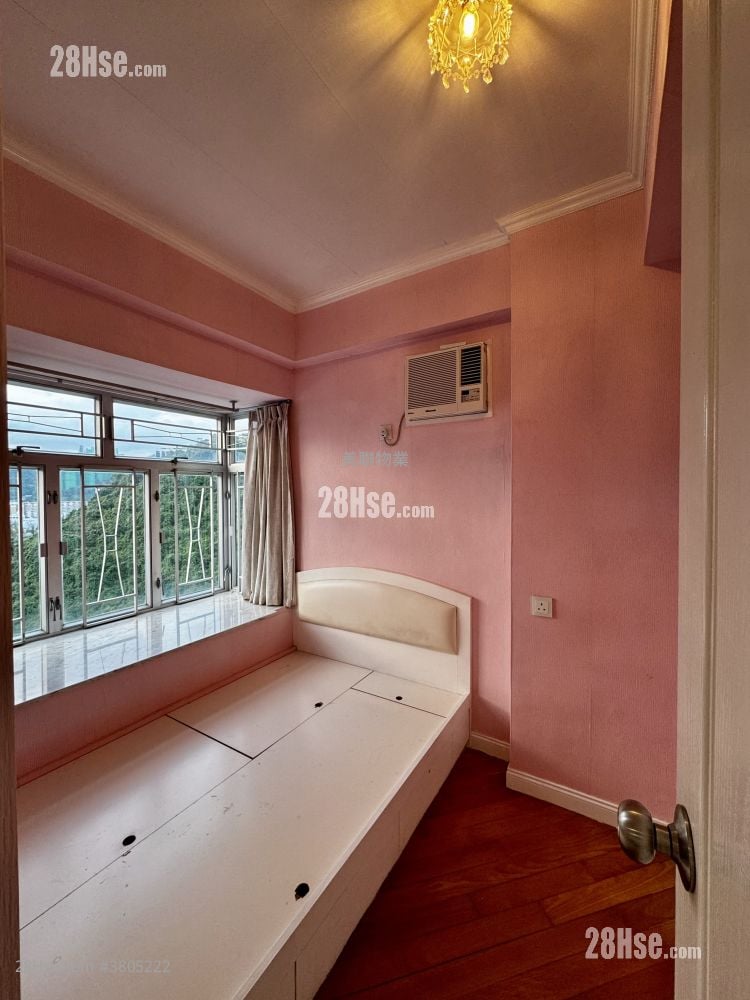 Springfield Garden Sell 2 Bedrooms , 1 Bathroom 316 ft²