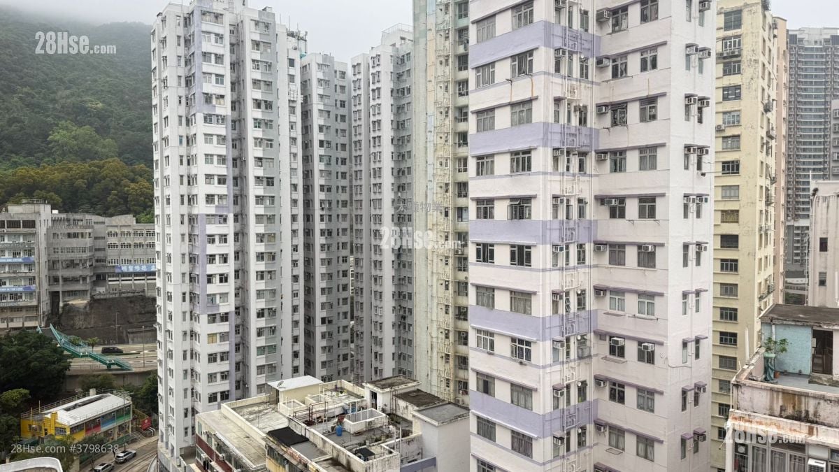 Tung Fai Building Sell 2 Bedrooms , 1 Bathroom 374 ft²