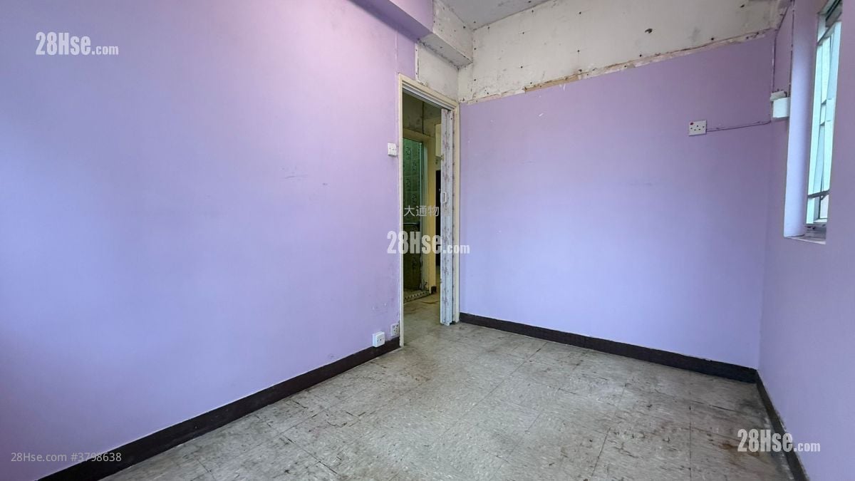 Tung Fai Building Sell 2 Bedrooms , 1 Bathroom 374 ft²