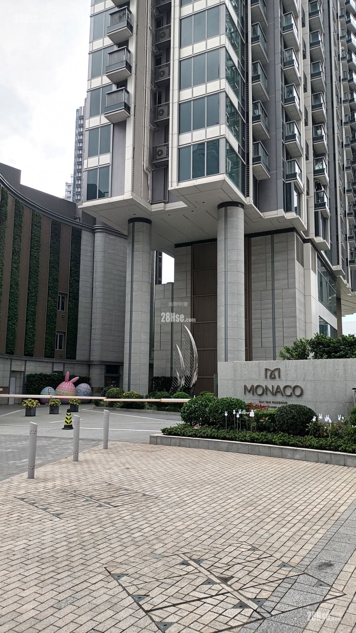 Monaco Sell 2 Bedrooms , 1 Bathroom 441 ft²