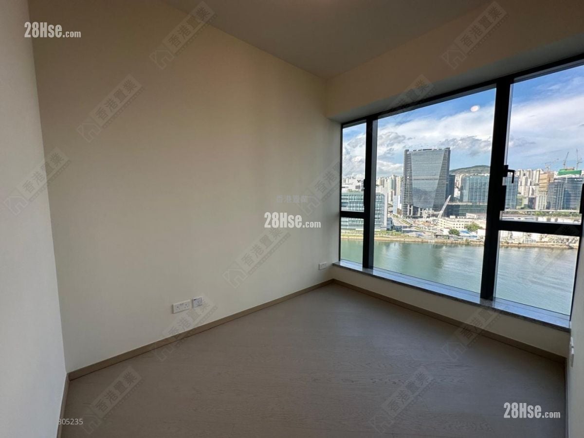 One Victoria Rental 3 Bedrooms , 2 Bathrooms 643 ft²