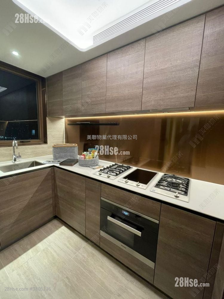 Lp10 Rental 3 Bedrooms , 2 Bathrooms 796 ft²