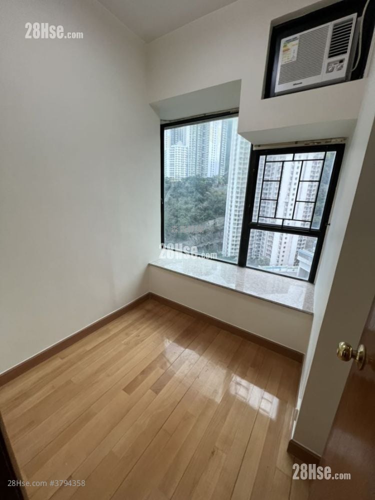 The Oakridge Rental 2 Bedrooms , 1 Bathroom 423 ft²