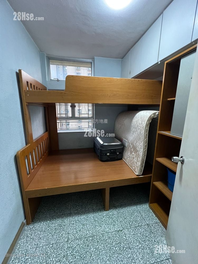 Ka Tin Court Sell 2 Bedrooms , 1 Bathroom 469 ft²