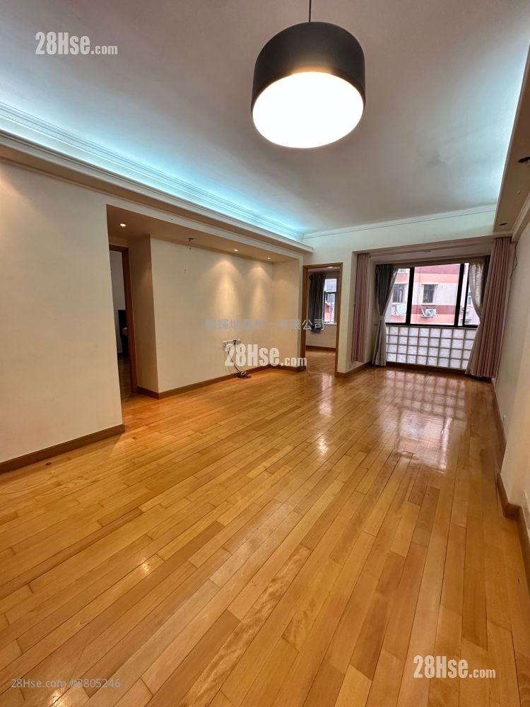 環海大廈 租盤 2 房 747 平方呎