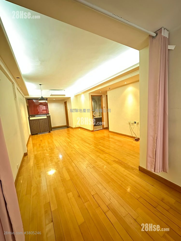 環海大廈 租盤 2 房 747 平方呎