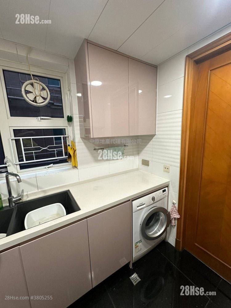 Symphony Bay Sell 3 Bedrooms , 2 Bathrooms 1,031 ft²