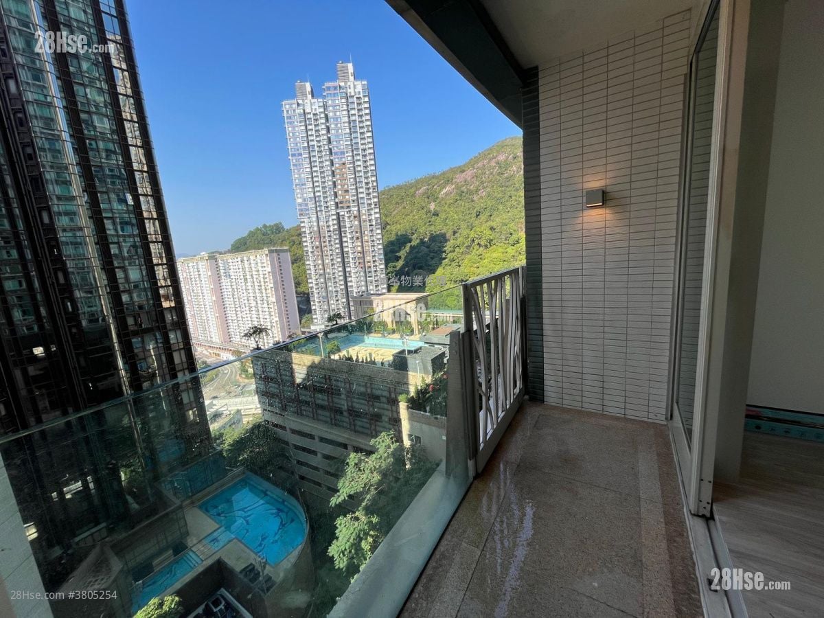 The Legend Rental 3 Bedrooms , 2 Bathrooms 867 ft²