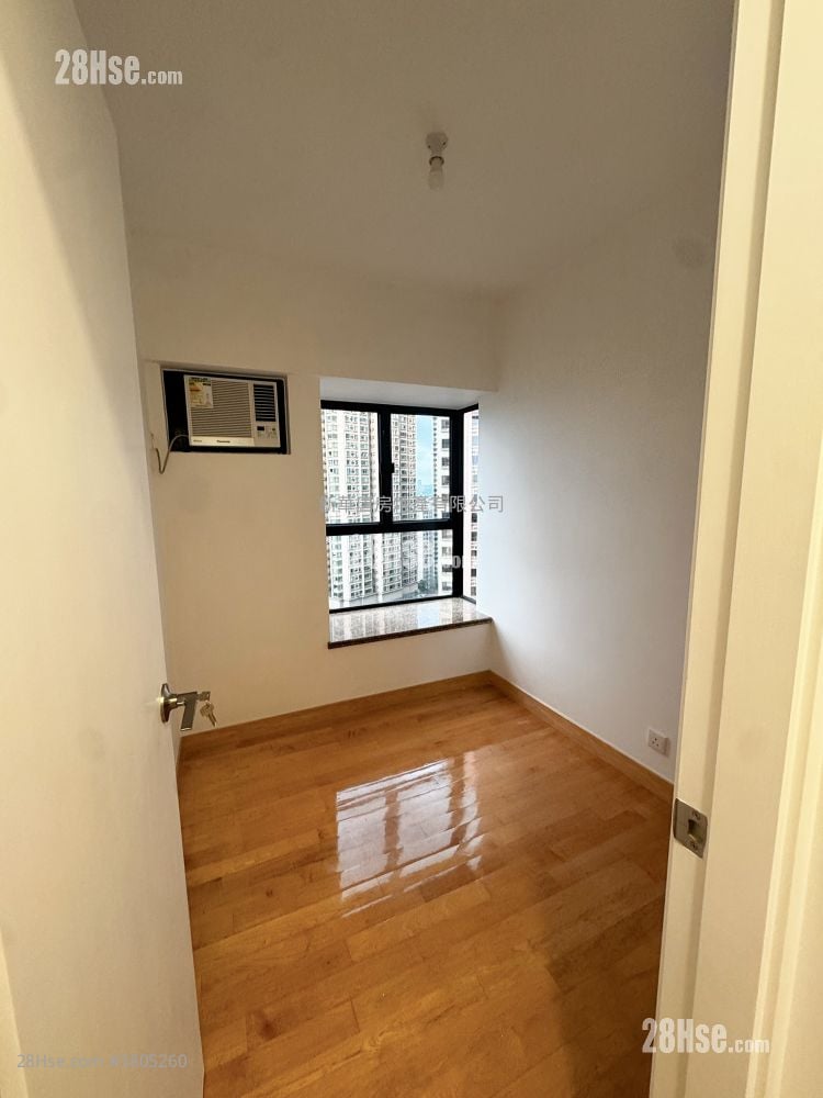 蔚华阁 租盘 3 房 , 2 浴室 686 平方尺