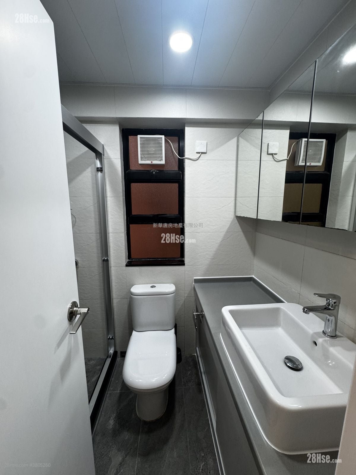 蔚华阁 租盘 3 房 , 2 浴室 686 平方尺