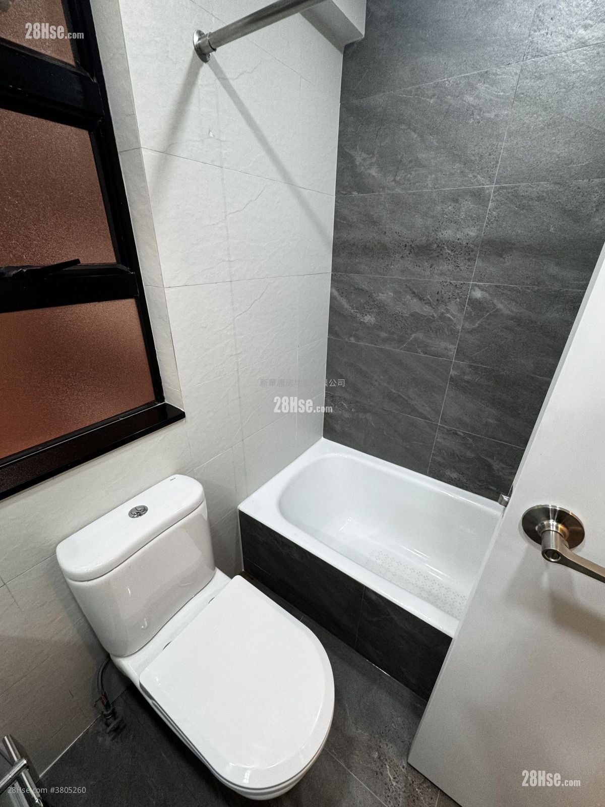 蔚华阁 租盘 3 房 , 2 浴室 686 平方尺