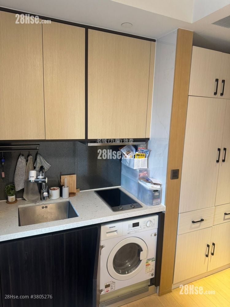 Eltanin Square Mile Rental Studio , 1 Bathroom 198 ft²