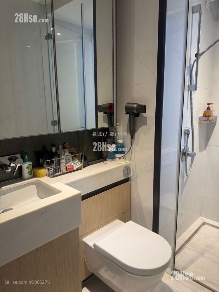 Eltanin Square Mile Rental Studio , 1 Bathroom 198 ft²
