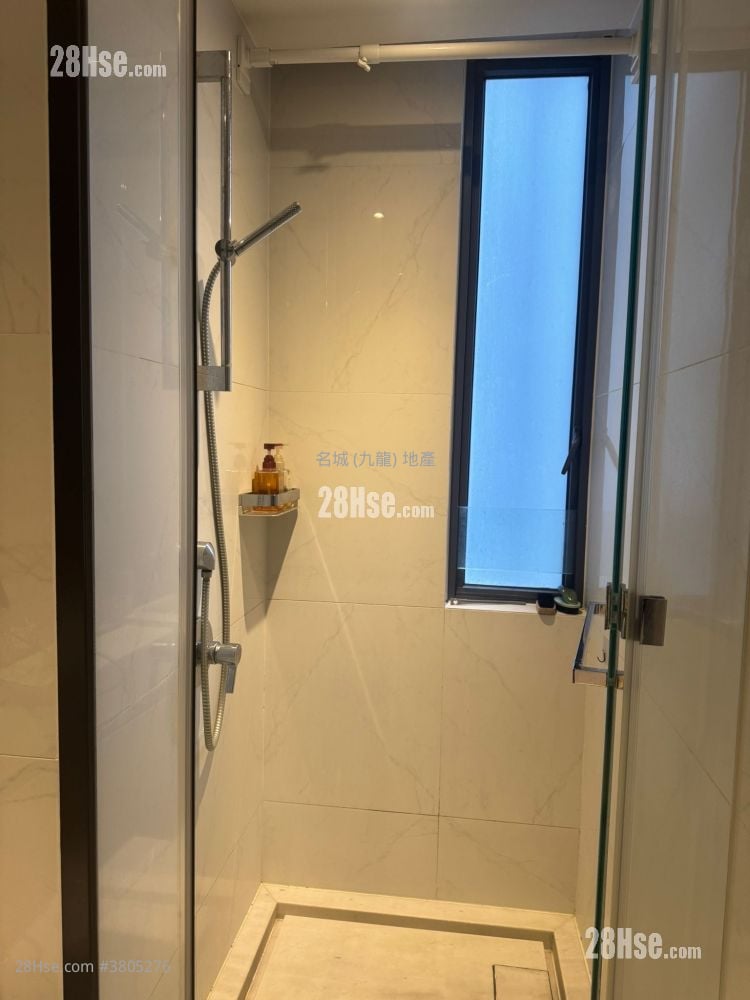 Eltanin Square Mile Rental Studio , 1 Bathroom 198 ft²