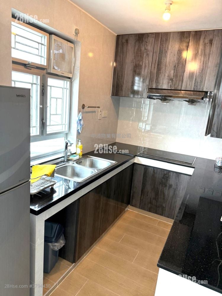 kitchen: Wang Toi Shan Rental 3 Bedrooms , 1 Bathroom