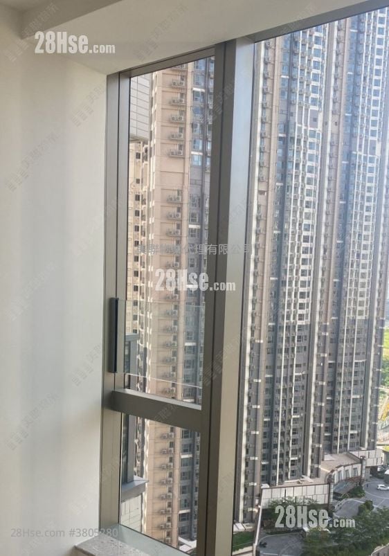 Ocean Marini Sell 2 Bedrooms , 1 Bathroom 472 ft²