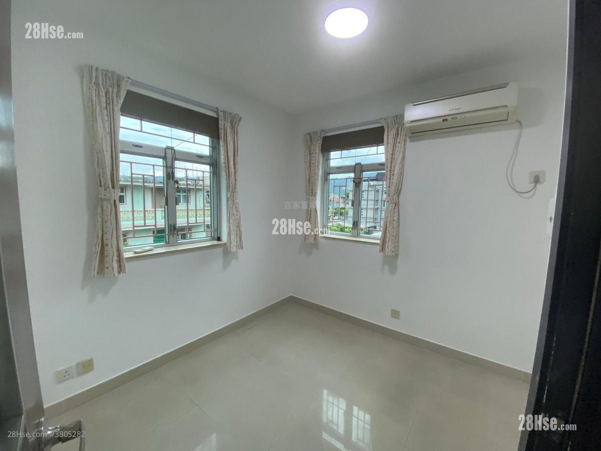 Hugo Tso Tin Village Sell 4 Bedrooms , 2 Bathrooms