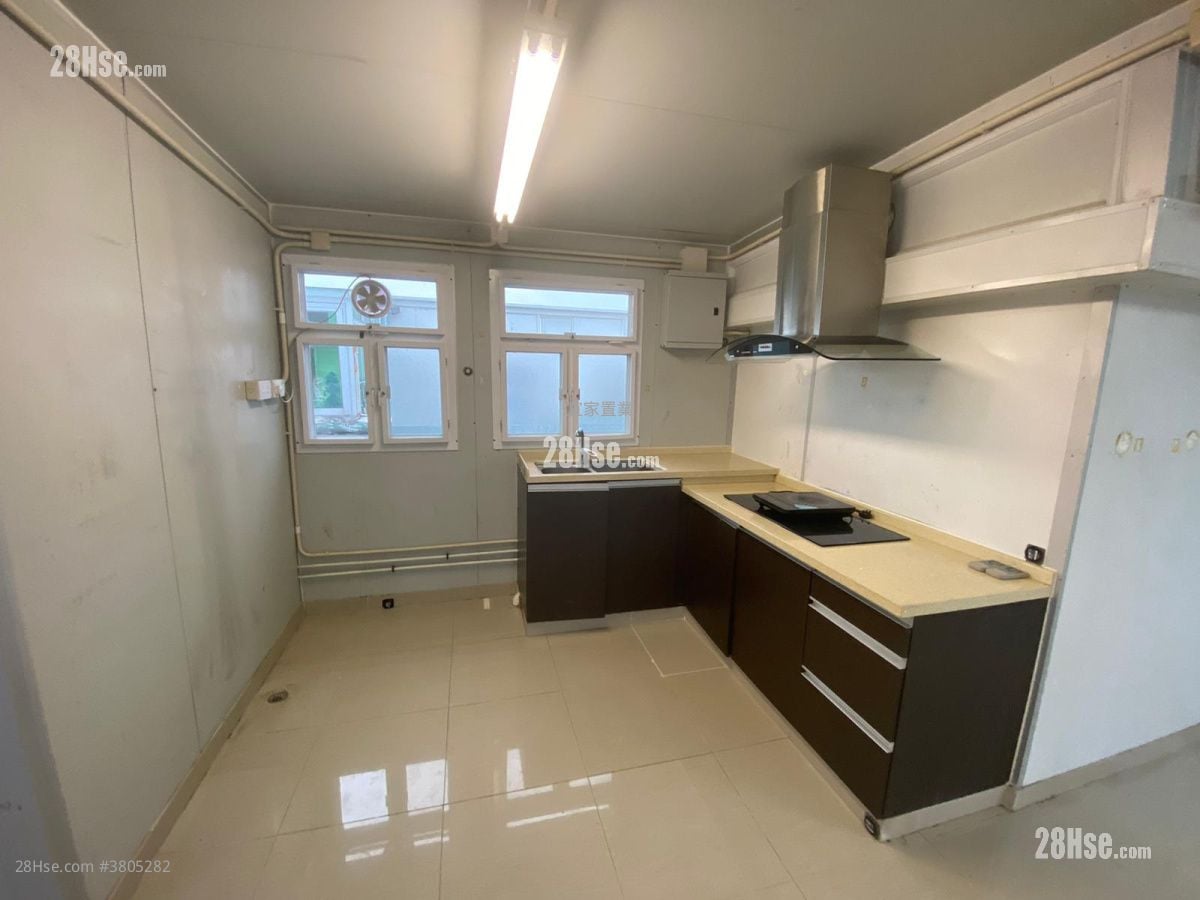 Hugo Tso Tin Village Sell 4 Bedrooms , 2 Bathrooms