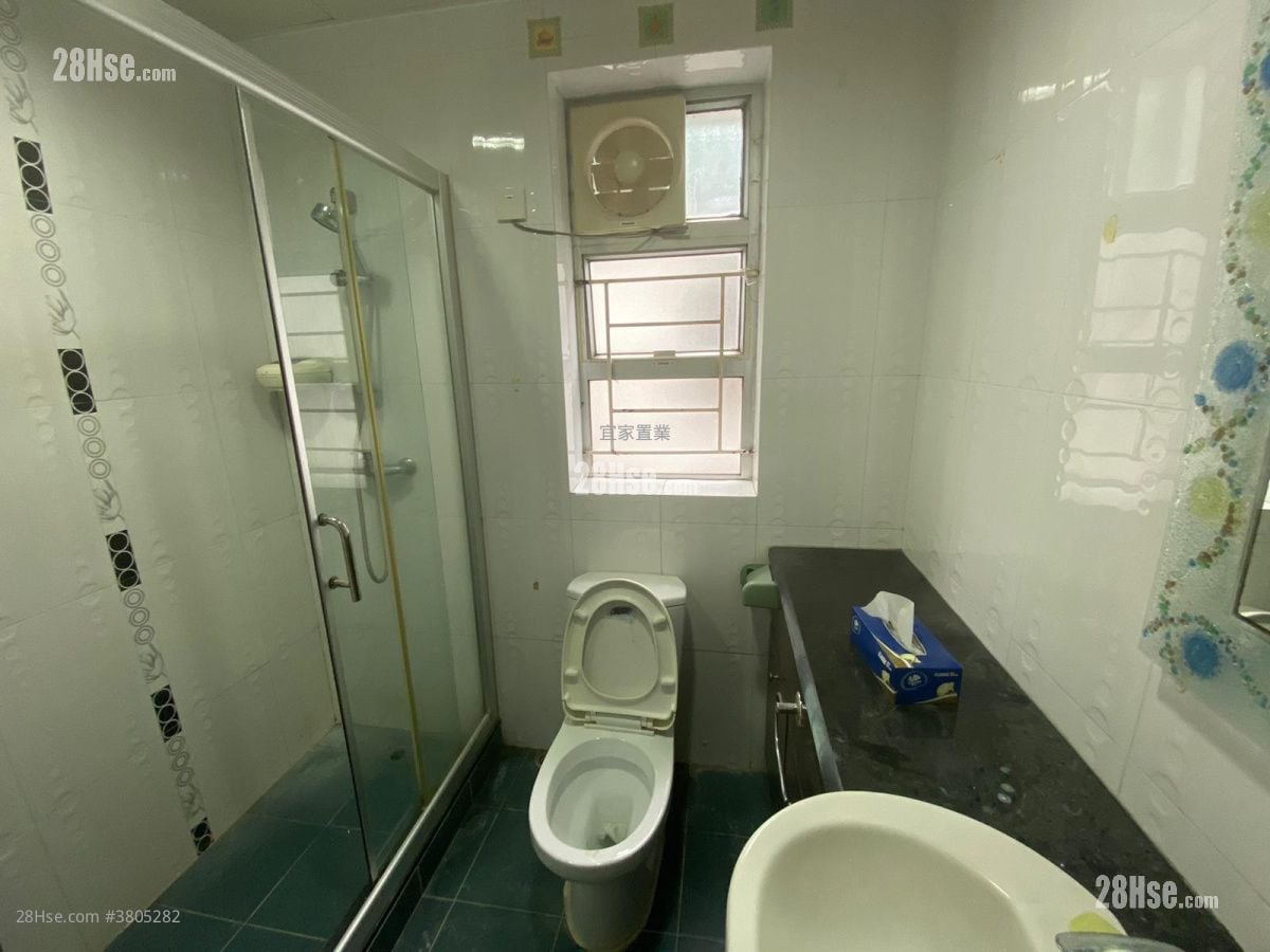 Hugo Tso Tin Village Sell 4 Bedrooms , 2 Bathrooms