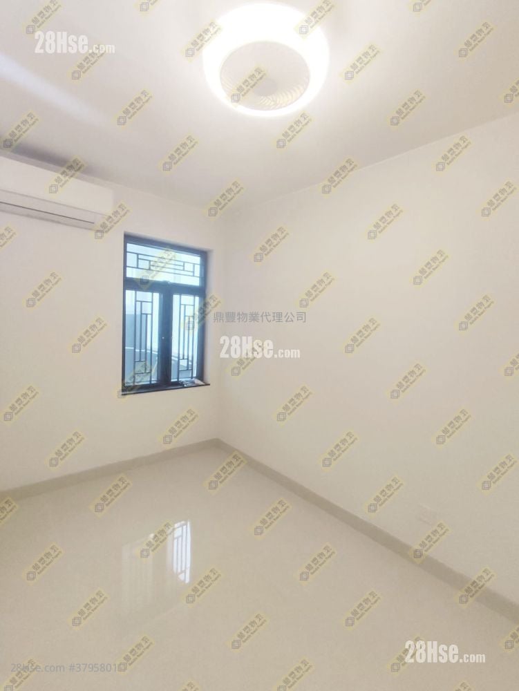 bedroom 2: Village Rental 3 Bedrooms , 1 Bathroom