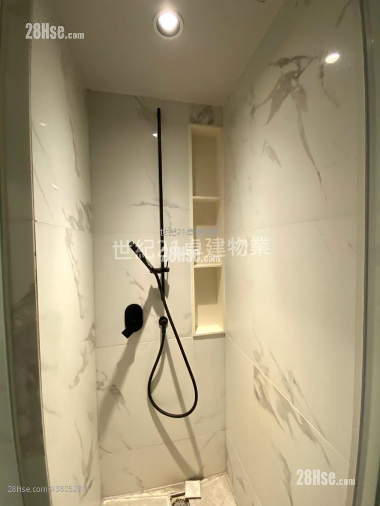 汇萃 售盘 开放式间隔 210 平方尺